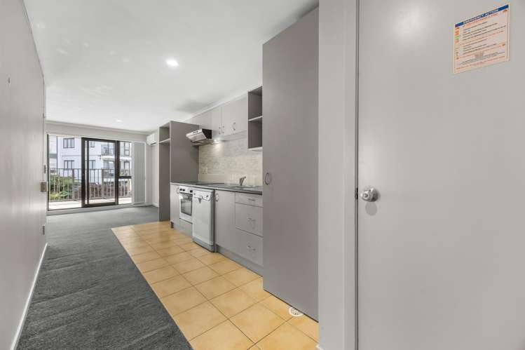 2D/1 Wadier Place Henderson_20