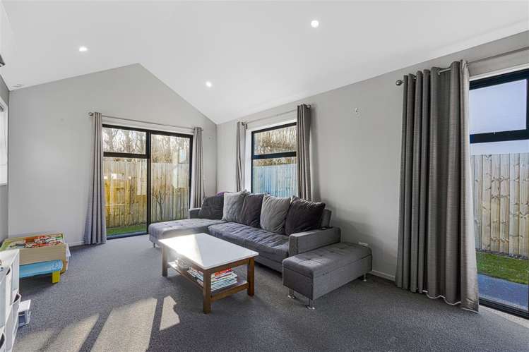 8 Founders Lane Yaldhurst_6