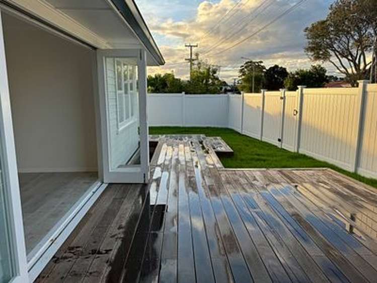 117 Vodanovich Road Te Atatu South_6