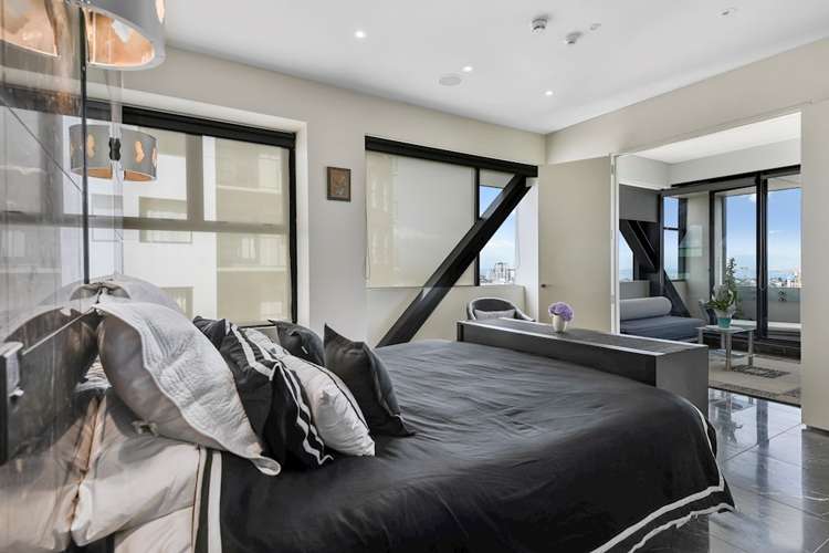 12a/2 Saint Martins Lane Grafton_11