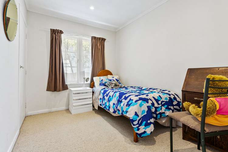 48 Fairmount Road Titirangi_14