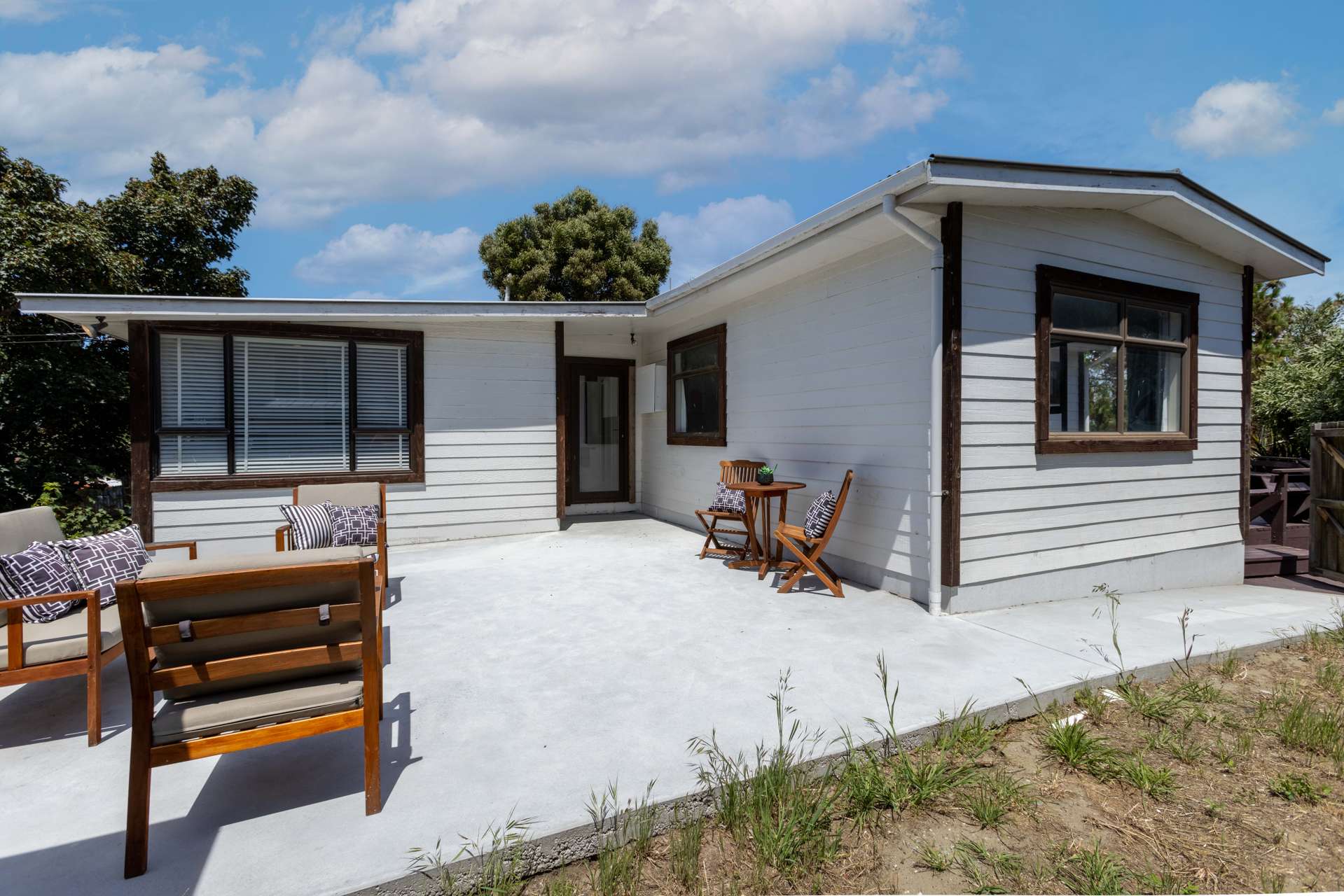 22 Batten Grove The Pines Beach_0