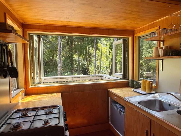2/280 Medland Road Great Barrier Island_5