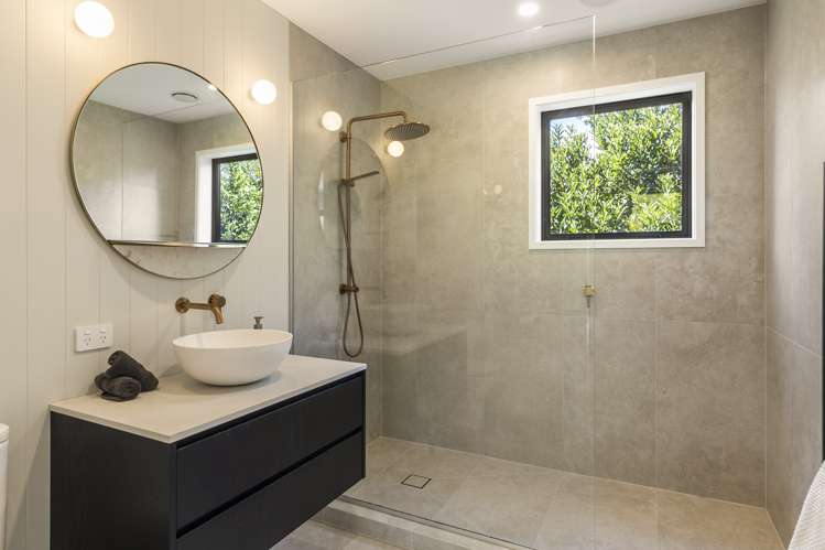 27 Beresford Avenue Surfdale_8