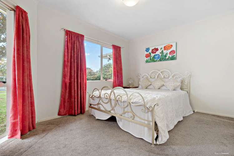 72 Medvale Avenue Flat Bush_8