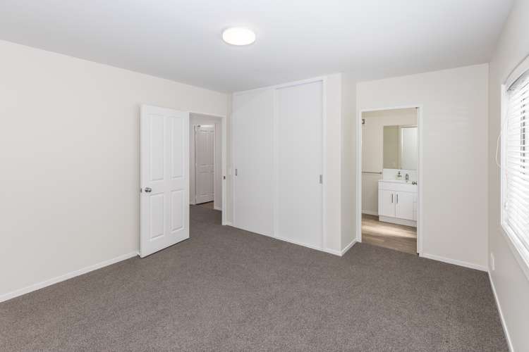 52e Fifth Avenue Enderley_13