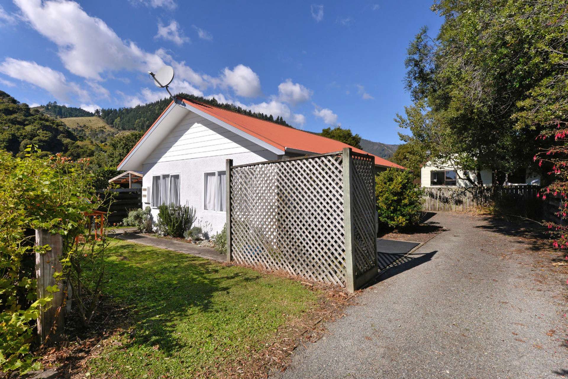 2/54 Seymour Avenue The Brook_0