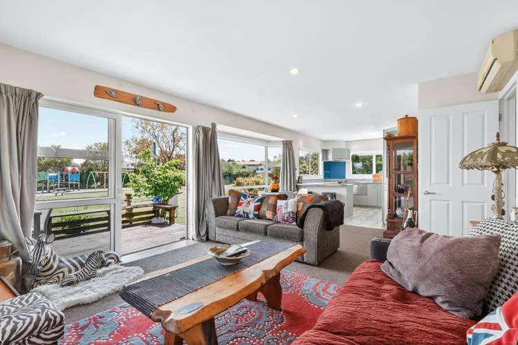 2/35 Fairview Terrace Waipahihi_7