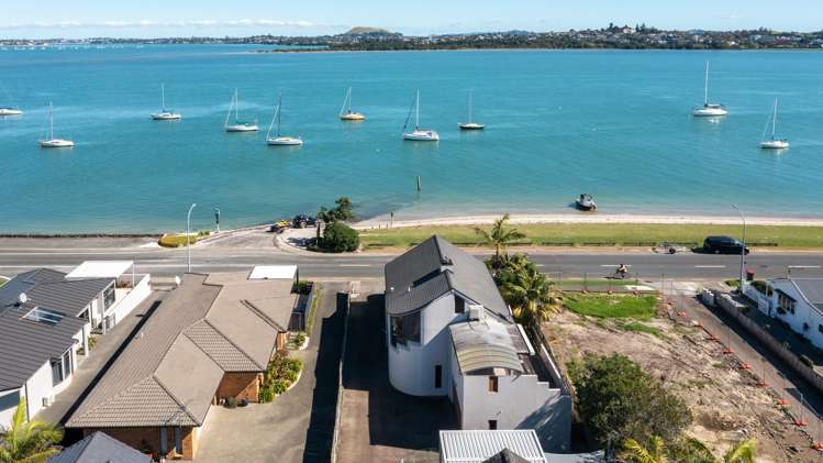 20 The Parade Bucklands Beach_13