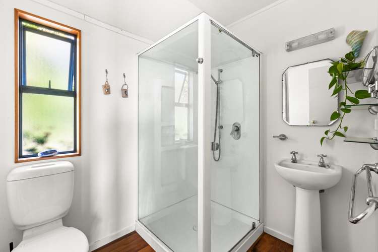 197 Harper Road Waimarama_18