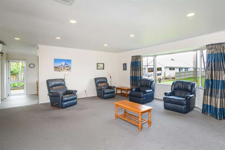 12 Dunallen Avenue Marton_12