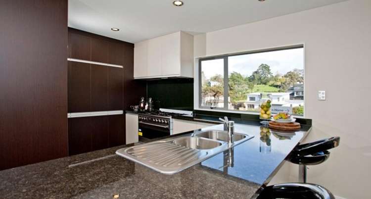 18 Bintulu Place Fairview Heights_7