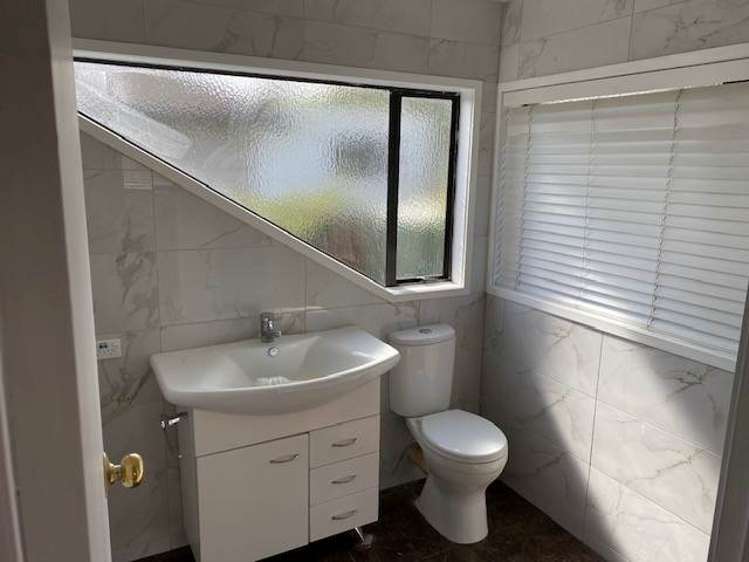 79 Eugenia Rise Totara Heights_12