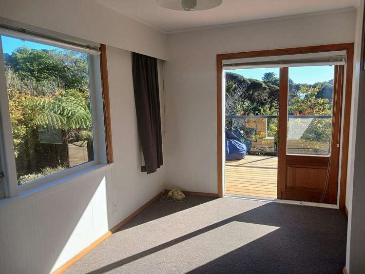 10 Toenga Road Pukerua Bay_13