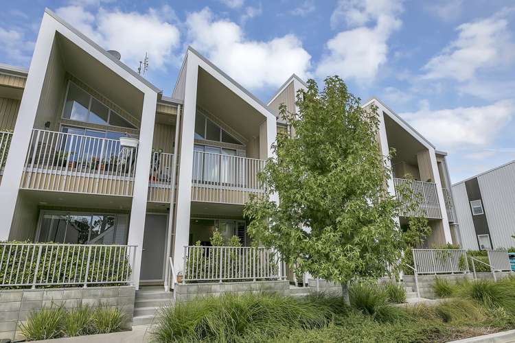 11/2 Warrant Officer Lane Hobsonville_0