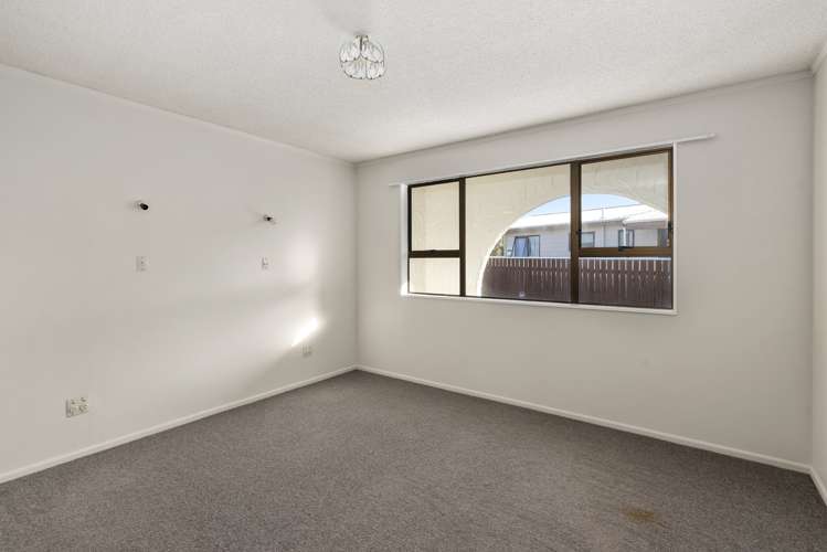 64 Atkinson Avenue Otaki Beach_7