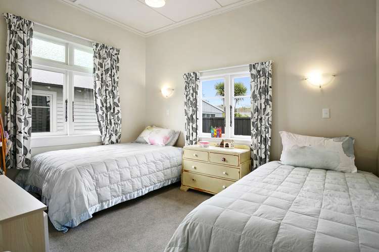 56a Houchens Road Glenview_14