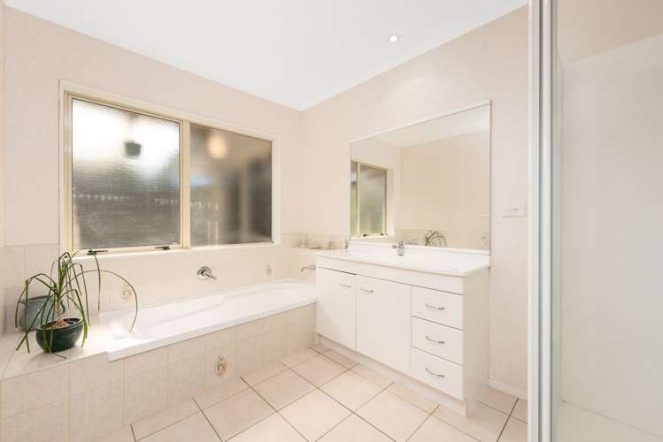 8 Hudson Grove Papamoa_10