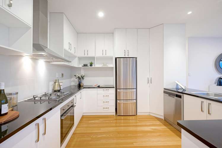 14 Waltham Street Henderson_17