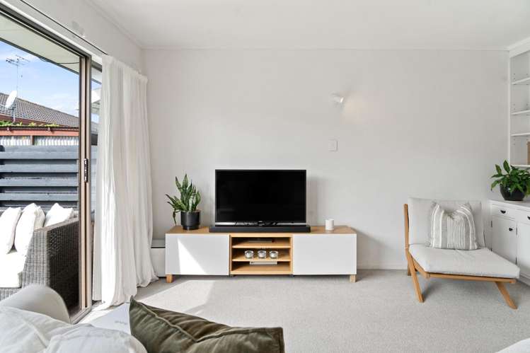 2/88 Edgecumbe Road Avenues_10