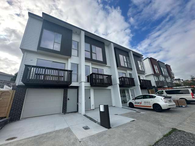 33 Lawson Creek Road 11410_2