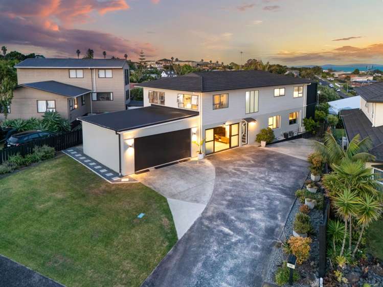 42 Albatross Road Red Beach_26