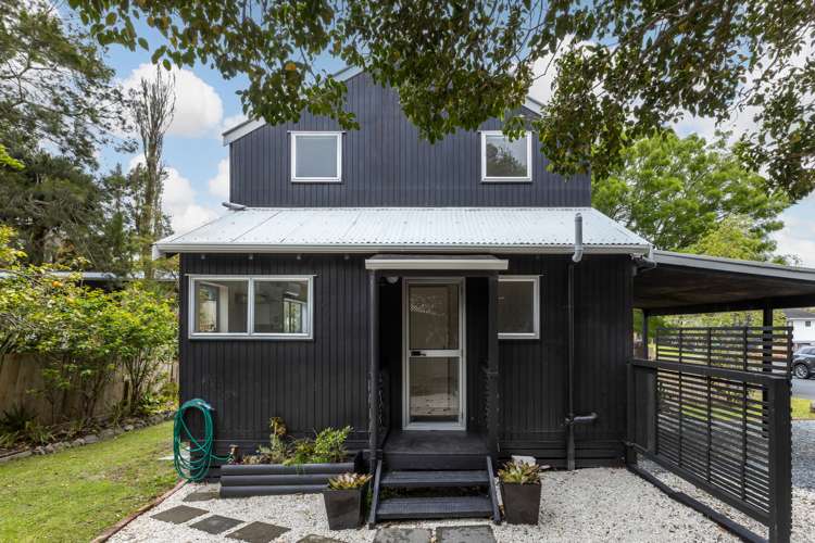 2 Shadon Place Stanmore Bay_17