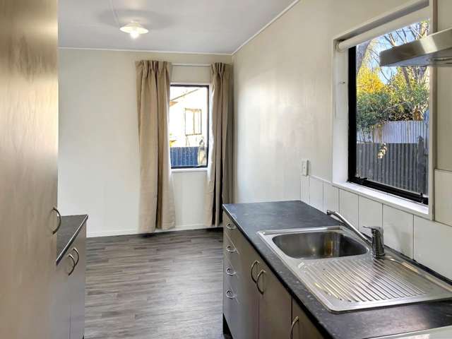 913F Nelson Street North 10490_2