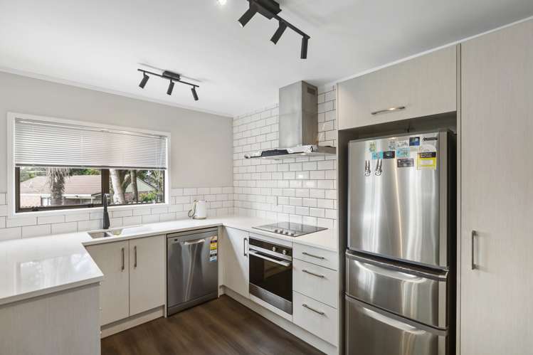 96 Wattle Farm Road Wattle Downs_5