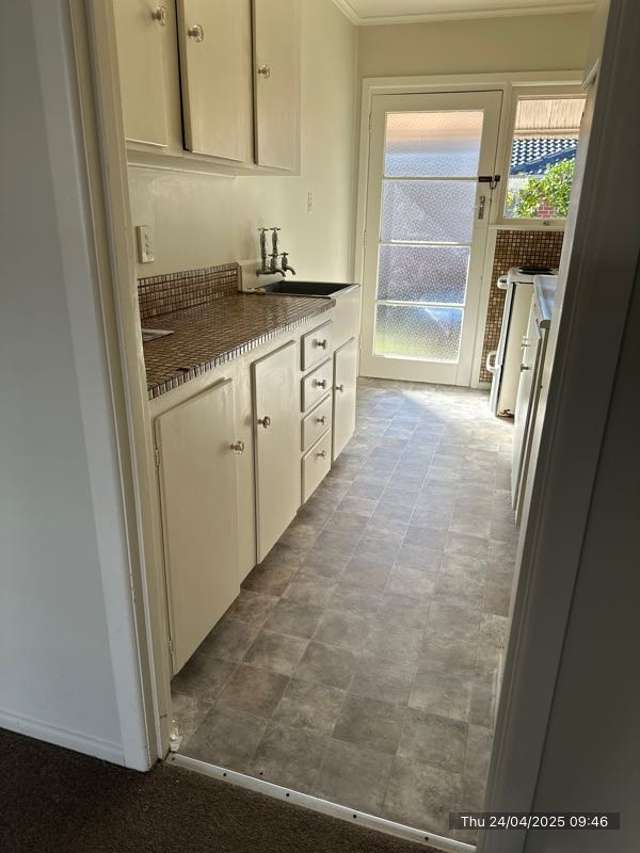 2/14 Oaklands Road 1728_1