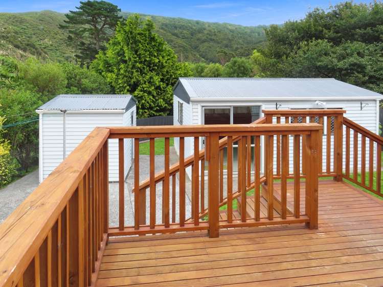 82 Wood Street Wainuiomata_12