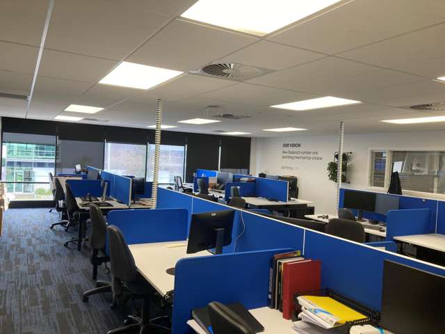 48-50 Lunn Avenue Mt Wellington_3