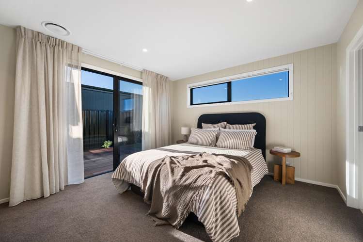 174 Burdon Loop Lake Hawea_13