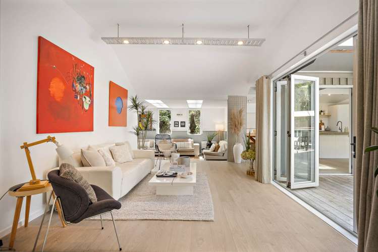 98 Motutara Road Muriwai_16