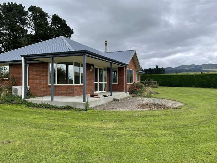 638 Paterson Road Waimumu_16