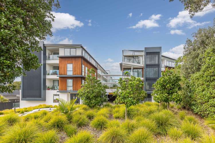 52/8 Thompson Park Road Mount Wellington_16