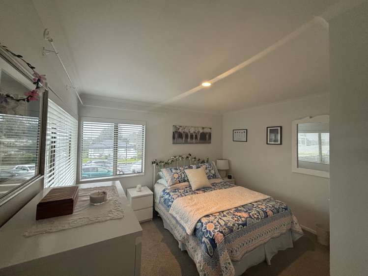 27 Loughanure Place Massey_7
