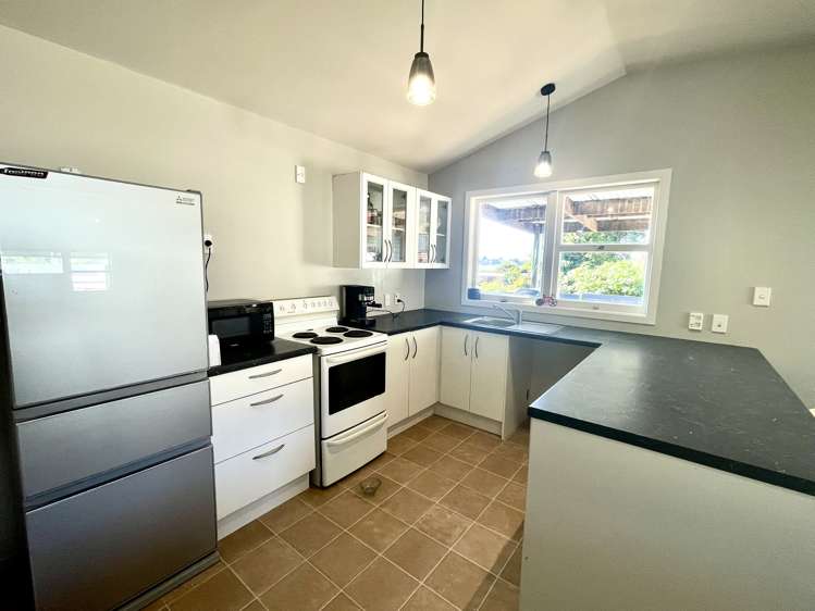 87 Churchill Road Judea_7