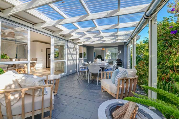 19 Esther Place Red Beach_10
