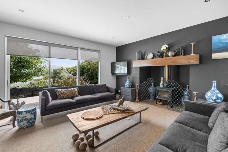 6 Euan Sarginson Place Diamond Harbour_11