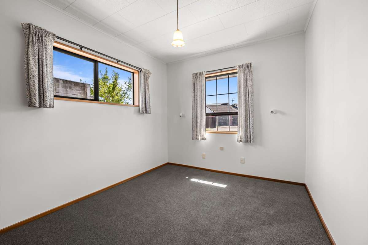 9 Churchill Avenue_5