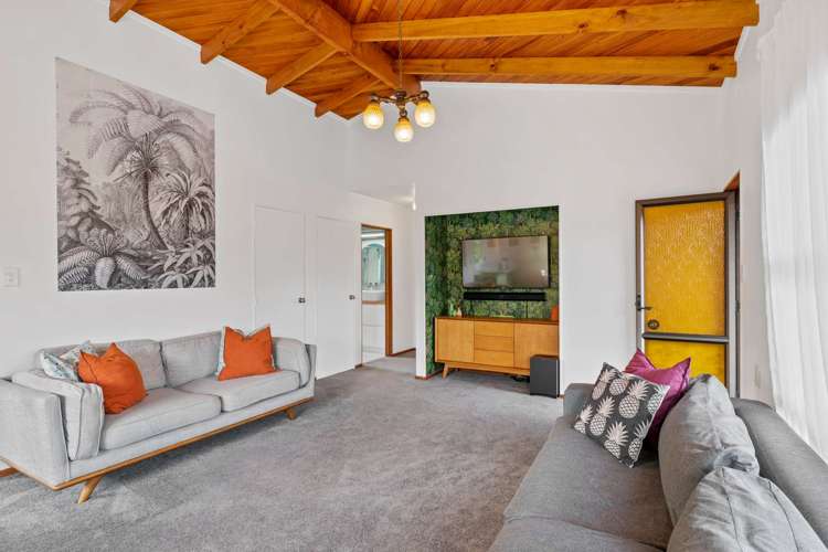 17 Te Moau Avenue Parakai_6