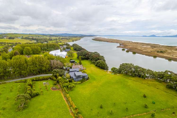 635 Cove Road Waipu_27