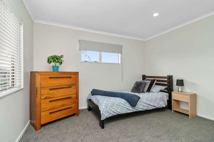 12 Fergy Crescent Wattle Downs_13