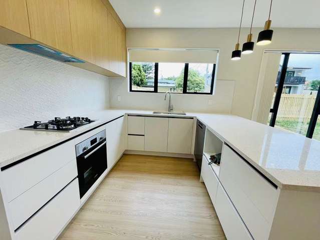 30A Lowtherhurst Road Massey_2