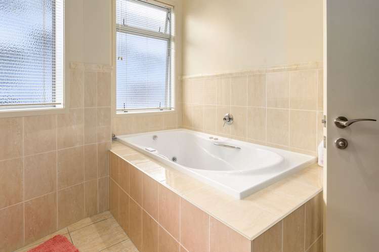 21e Ruakiwi Road Hamilton Lake_8