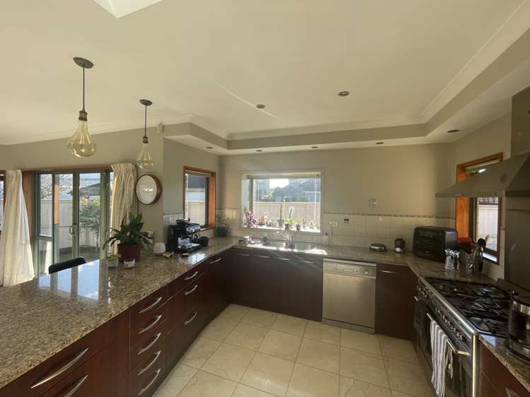 128 Lake Terrace Road Burwood_1