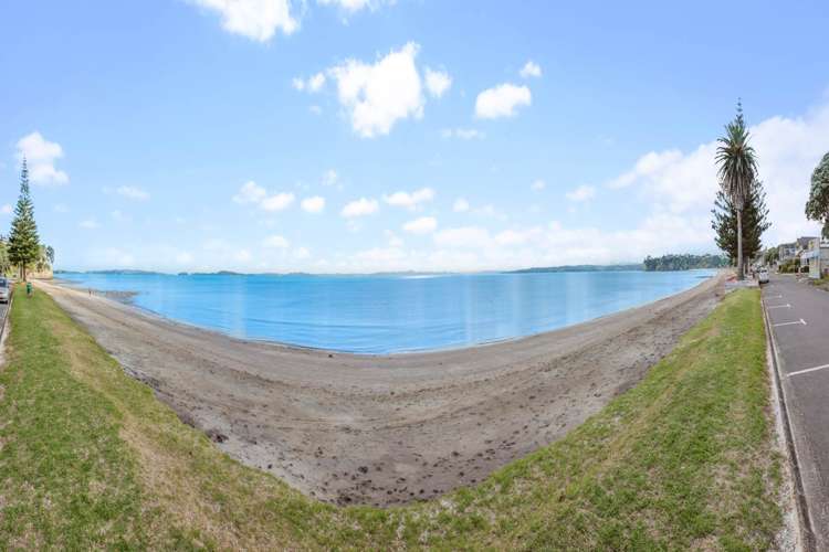 2/15 The Esplanade Eastern Beach_29