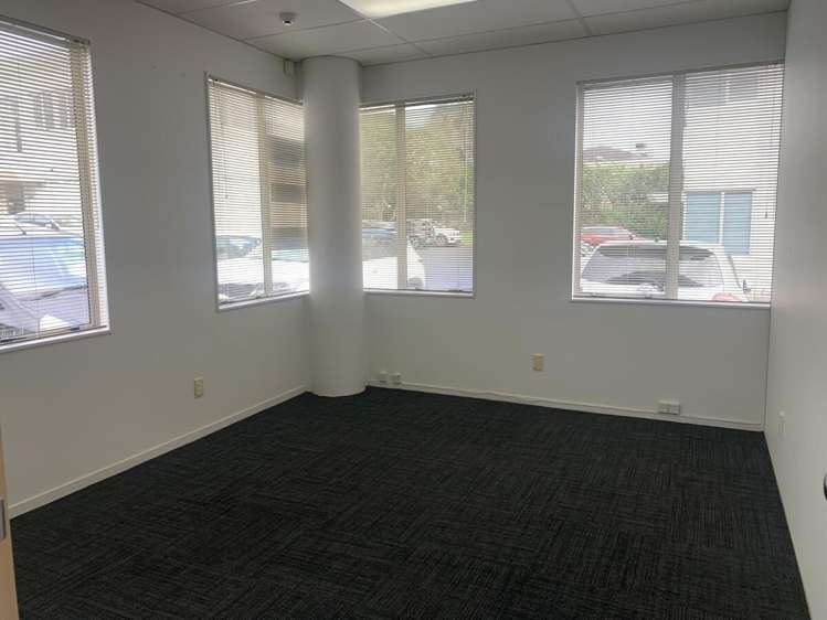 Unit i, 44-46 Constellation Drive Rosedale_4