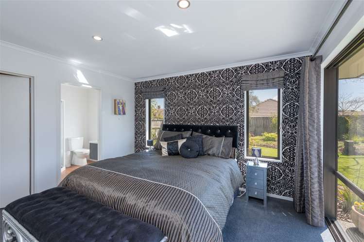 59 Covent Drive Stoke_14